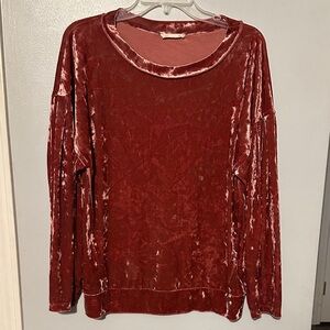 Elegant Velvet Long Sleeve Sweatshirt in Rich Red